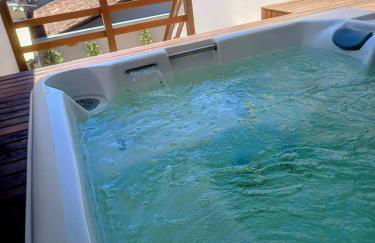 "Prainha Flats" com Jacuzzi e Piscina - Foto 27