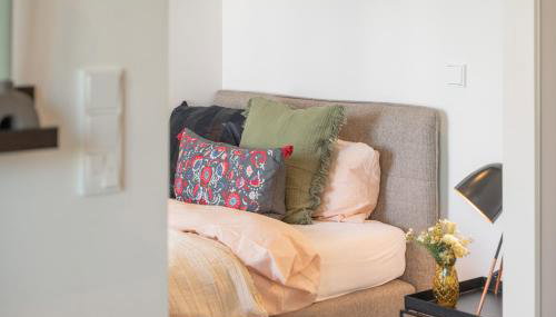 Business suite with skyline view with parking space - Foto 4