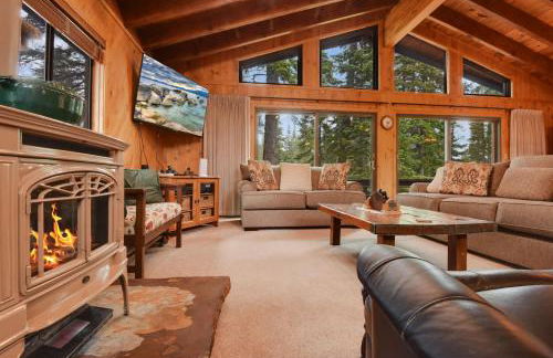 Lake Tahoe Treasure! Minutes From Beach & Skiing - Foto 13