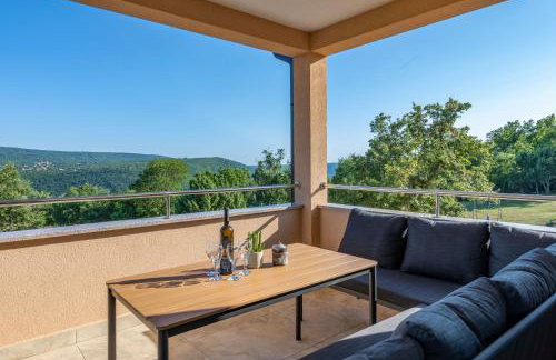 Villa Mia in Labin, a two apartment villa with pool close to the sea - Foto 11