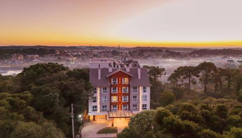 Serra Class - Lareira no flat - Piscina aquecida, sauna, brinquedoteca - Foto 3