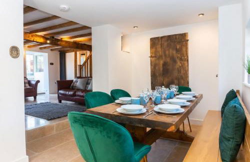 Gloucester-Beautiful 4 Bedroom Cottage-Sleeps 8-Free Parking-Fast Wi-Fi-Work or Leisure - Foto 68