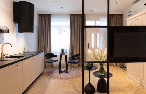 Pierrot & Pierrette Mesnicka - Foto 12