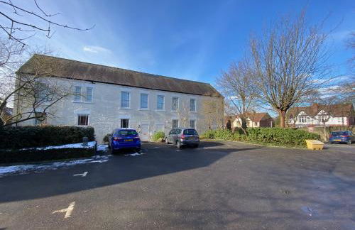 Fabulous 2 bed Historic Ground floor apartment Belper with free car parking next to property - Foto 36