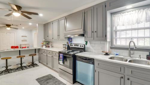 3 Mi to Saracen Landing! Family Getaway with Deck - Foto 2