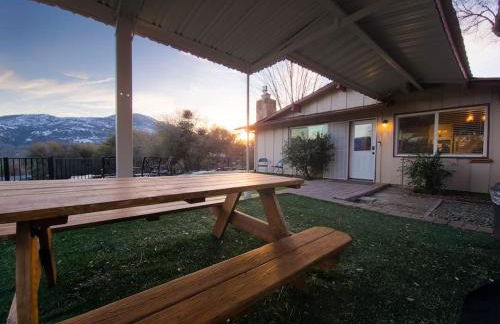 Yosemite Gateway Cottage - King Suite - Mountain Views - Foto 33