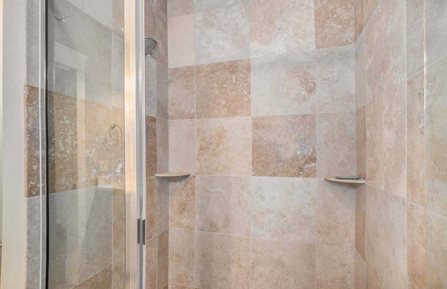 Lake Effect 3BR Home Steps to Everything 27 - Foto 41