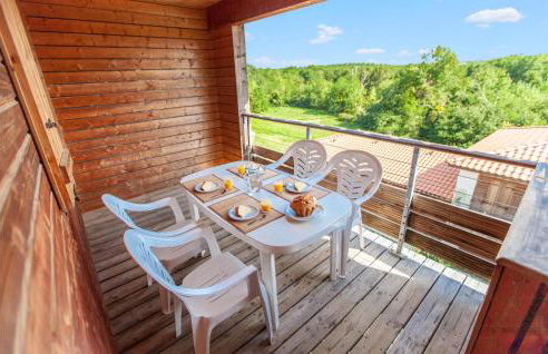 Gorgeous Apartment In Cassen With Swimming Pool - Foto 13