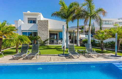 Villa Eleonora, Luxury Villa with Heated Pool Ocean View in Adeje, Tenerife - Foto 6