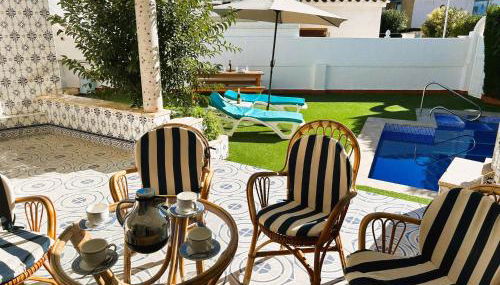 Chalet en el Mar Menor (Cartagena) con Piscina Privada y 4 dormitorios - Foto 4, sunbed, Garden view