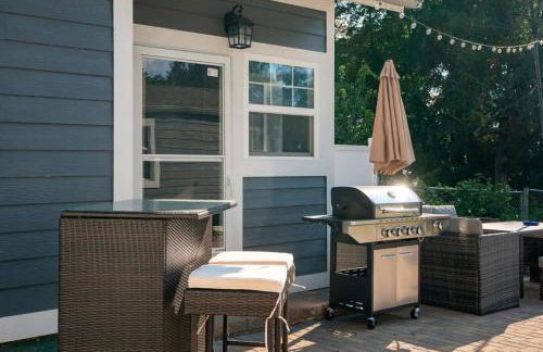 The Lucky Charm Home of the Fighting Irish! BBQ Outdoor Games Coffee - Foto 21