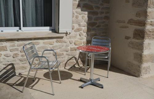 Petite Maison refaite à neuf proche plage - Foto 8