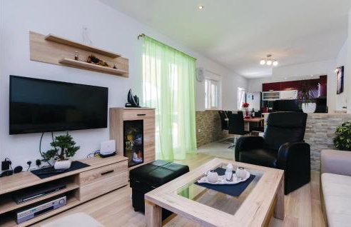 Three-Bedroom Holiday Home In Ston - Foto 17