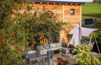 TinyHousebeiDresden mit Faßsauna unser größtes winziges Häuschen für bis zu 7 Personen, Kaminofen, große Terrasse - Nähe Sächsische Schweiz - Von Juni - September Mindestmietzeit 1 Woche Sa-Sa - Foto 2