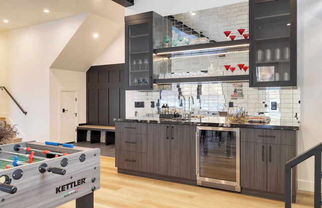 Mins to Deer Valley Lift Firepit, Game Room, Views, 5bdr Orion by Avantstay - Photo 16