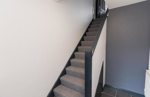 Home from Home 3-Bedrooms free parking Garden Sleeps up to 8 - Foto 12