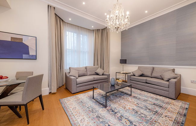 Chesham Court - Photo 60