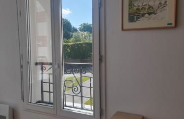 Appart dans petit chateau en centre ville - Foto 27