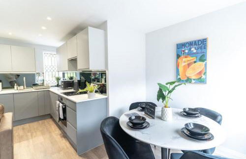 Redwood Escape Stylish New Forest Stay Sleeps 4 Near Paultons Park - Foto 14