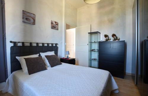 Margaillan - Parking - Jardin - Clim - Foto 10