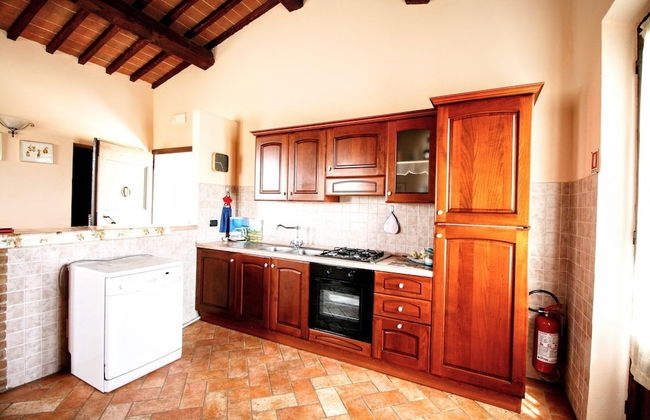 Lovely Farmhouse in Asciano With Swimming Pool - Foto 36