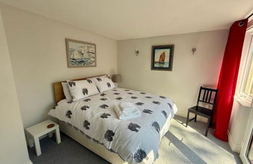 Modern Coastal Retreat, 5-Bedroom, 4-Bathroom Home, with Parking in Portsoy - Foto 22