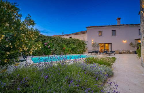 VILLA LATINI - Ideal for a family vacation. Heated pool. Local breakfast optional available - Foto 42