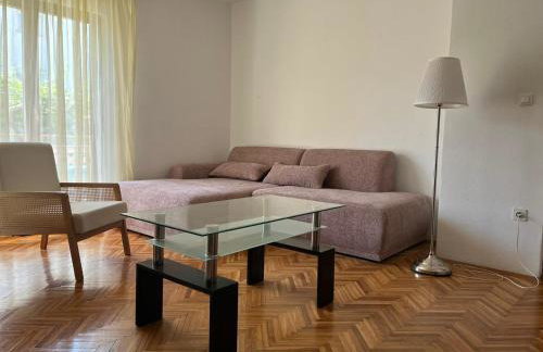 Bright & Spacious Two-Bedroom Apartment - Foto 3