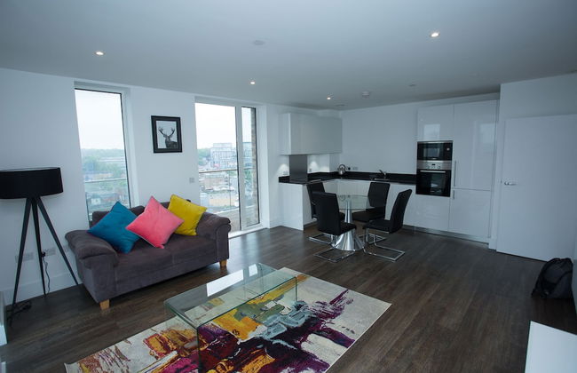High view 2 Bedroom apt - Woolwich - Photo 1