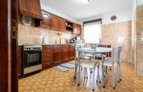 Nazare with Garden and Barbecue - Photo 32