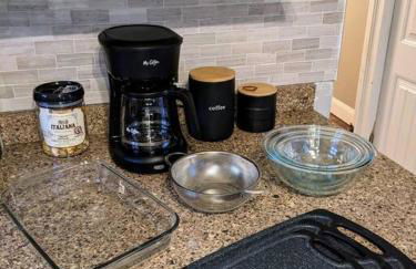 Cozy Family Cottage - Historic Top of The Hill - Foto 15