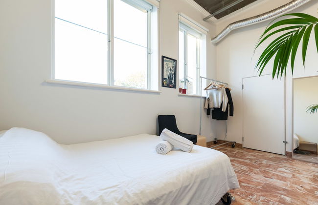 LUCINDA, Carlton Studio Apartment - Photo 2