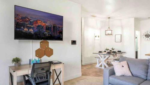 Bee Chic in SoJo w/hot tub+gym+local ski slopes - Foto 5