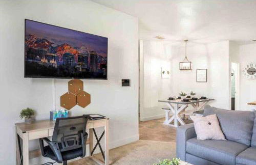 Bee Chic in SoJo w/hot tub+gym+local ski slopes - Foto 5