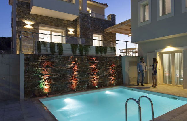 Virginia Luxury Villas - Photo 15