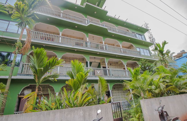 OYO 14181 Home Garden View Studio Morjim Beach - Foto 23