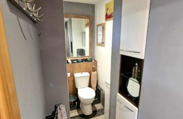 Beachside Bliss in Heart of Town - Foto 17