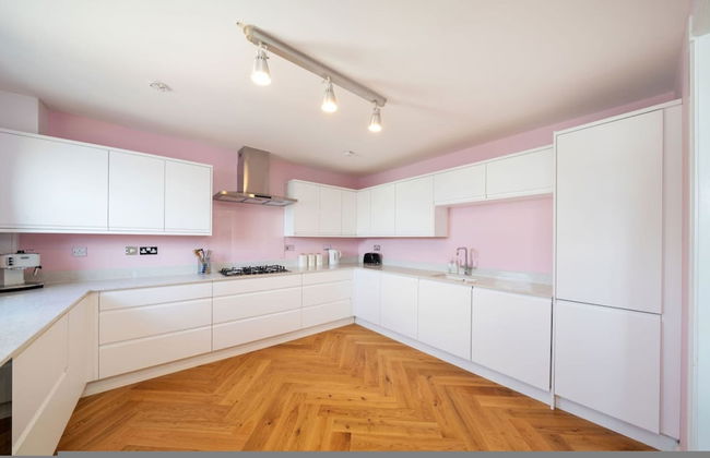 Twin Bridges - Quayside Penthouse - Photo 29