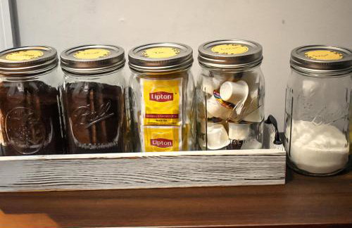 Spacious Cozy Retreat, Sleeps 10, Near NYC & EWR - Foto 7