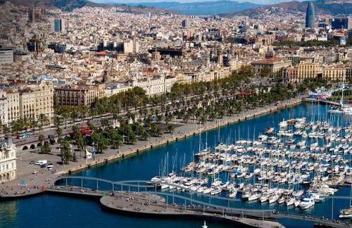 8 min walk to the beach & 10 min walk to Convention Centre ! - Photo 40