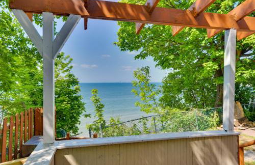 Turtle Cove Bay Beach House about 13 Mi to Buffalo! - Foto 33