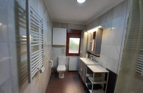 Piso entero llodio a 17km de BILBAO tren y bus - Foto 4