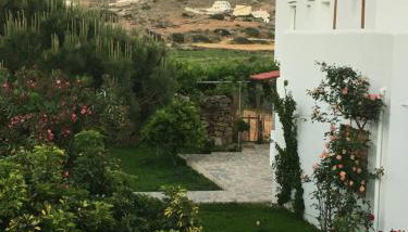 Ninemia Naxos Suites - Foto 4, Garden, Garden view