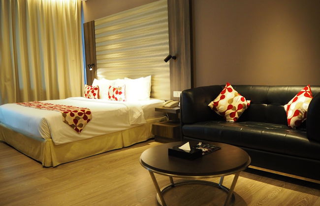 Ramada Suites by Wyndham Kuala Lumpur City Centre - Photo 15