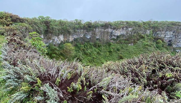 Scorcio dei Crateri Gemelli
