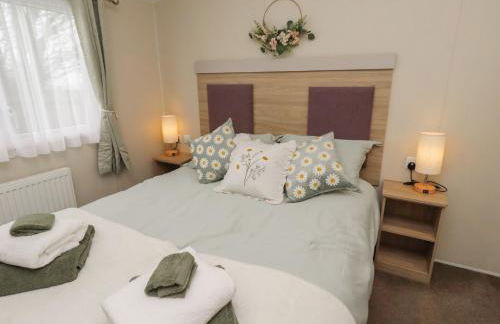 Homeslea 33 Millennium Gardens - Photo 10