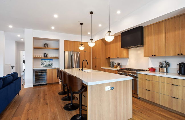 Enjoy Paradise Hot Tub, Bike & Beach Equipment! - Photo 7