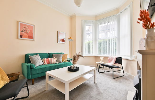 Tranquil 3-bed Home in Cardiff - Foto 1