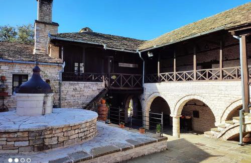 Ξενώνας museum ισόγειο στο Ελληνικό Ιωαννίνων - Foto 12