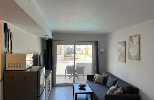 Luxury Apartment - Photo 3